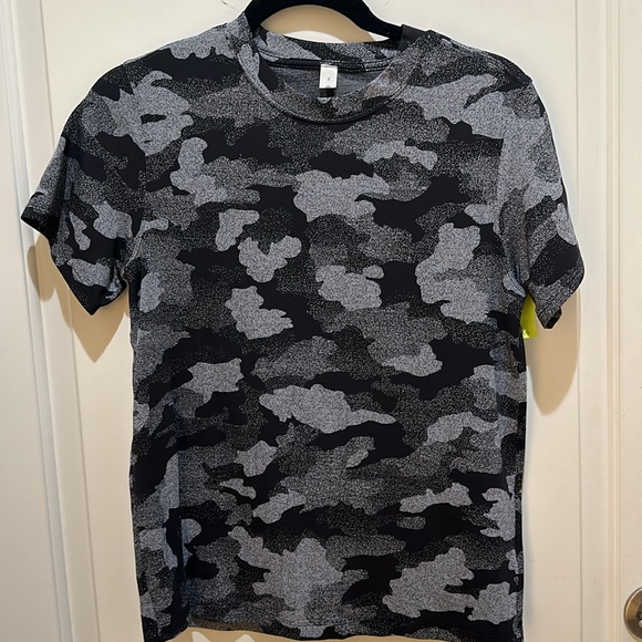 NWOT Lululemon All Yours short sleeve t shirt. SO SOFT. Never worn. 0 runs big - Picture 2 of 4